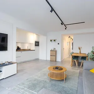  Apartment Center Luxury Floor With Free Parking Belgien